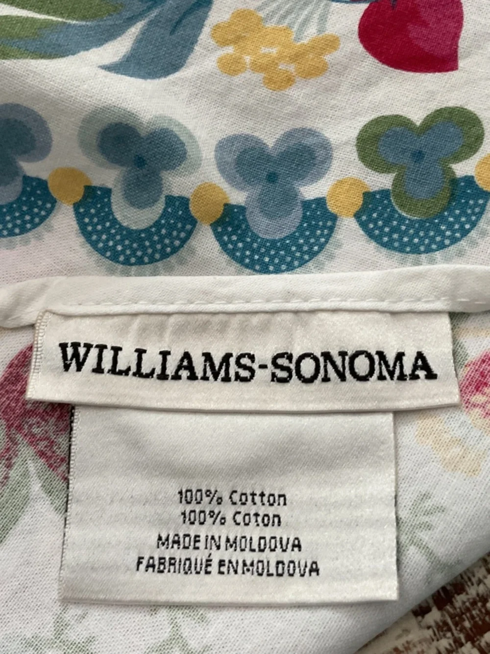 William Sonoma charming tablecloth